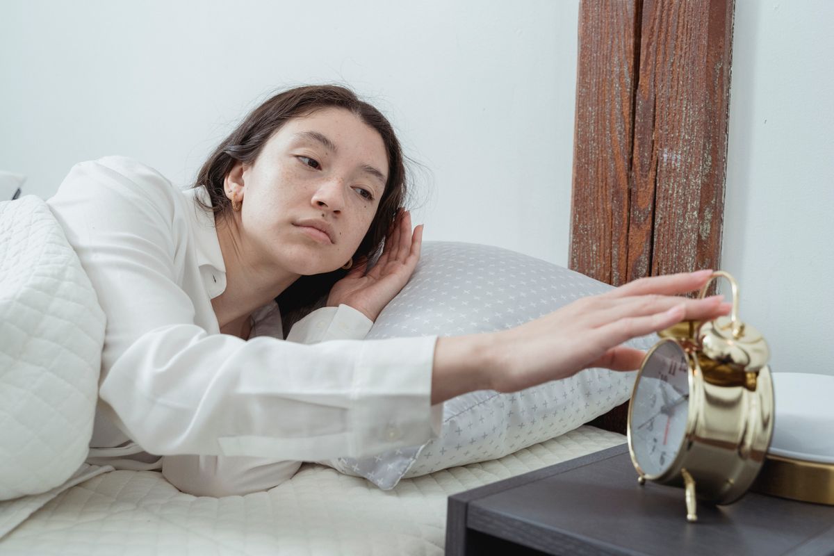 Se réveiller la nuit entre 3h et 4h : causes et solutions