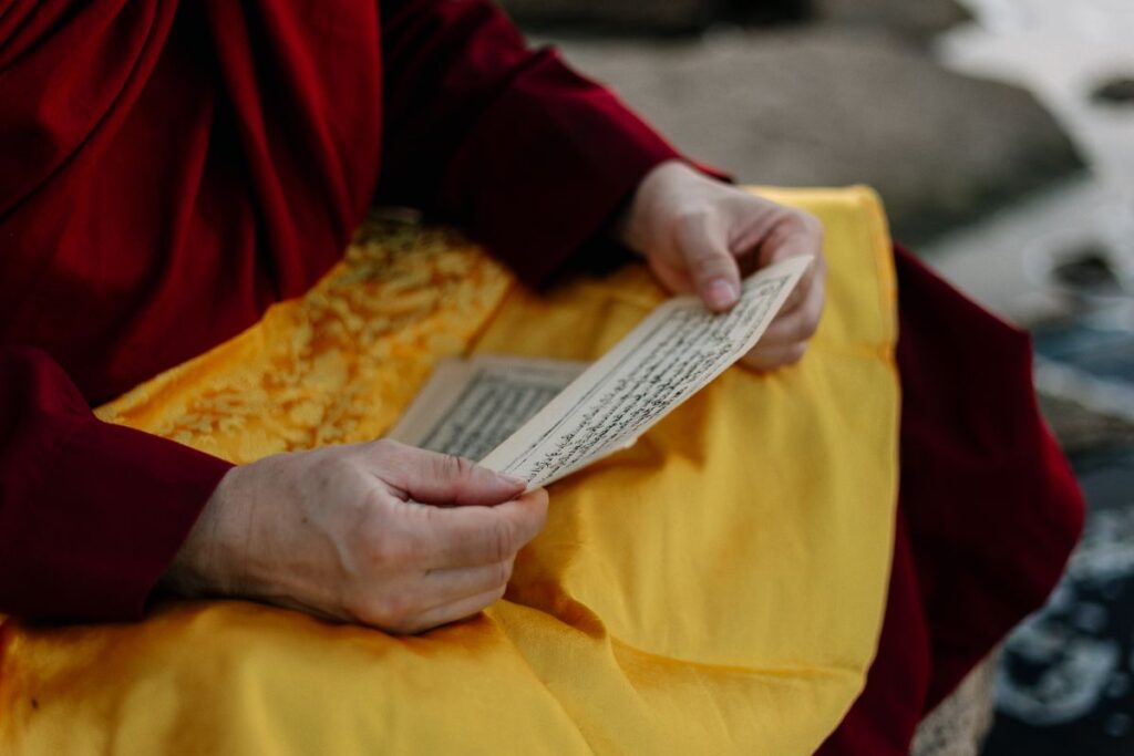 Gayatri mantra : paroles, sens et prononciation