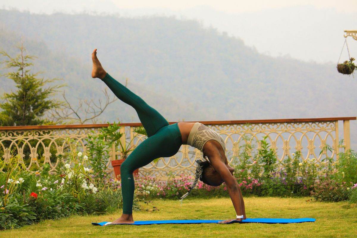 Yoga hatha flow : la pratique fluide expliquée